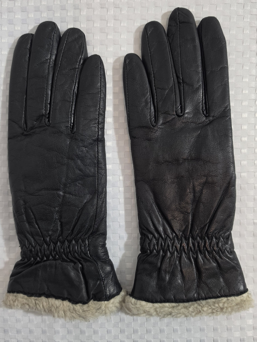 VINTAGE Grandoe Black Genuine Leather Gloves Women's Size M Faux Shearling Trim